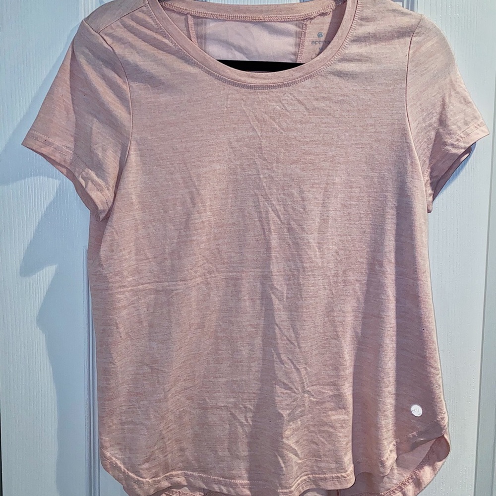 Scalloped Dri-fit short sleeve top